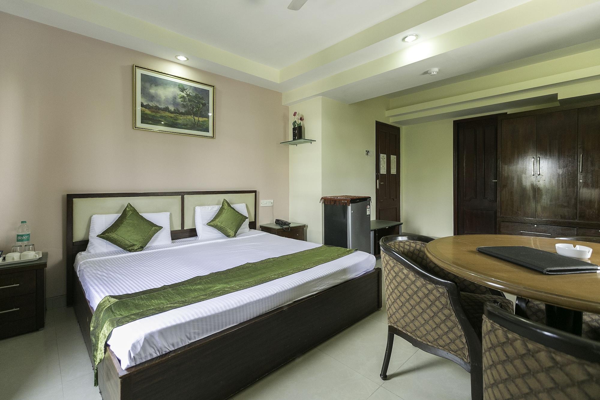 Treebo Trend New Castle Hotel มุมไบ ภายนอก รูปภาพ