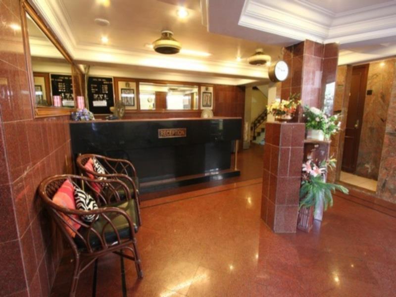 Treebo Trend New Castle Hotel มุมไบ ภายนอก รูปภาพ