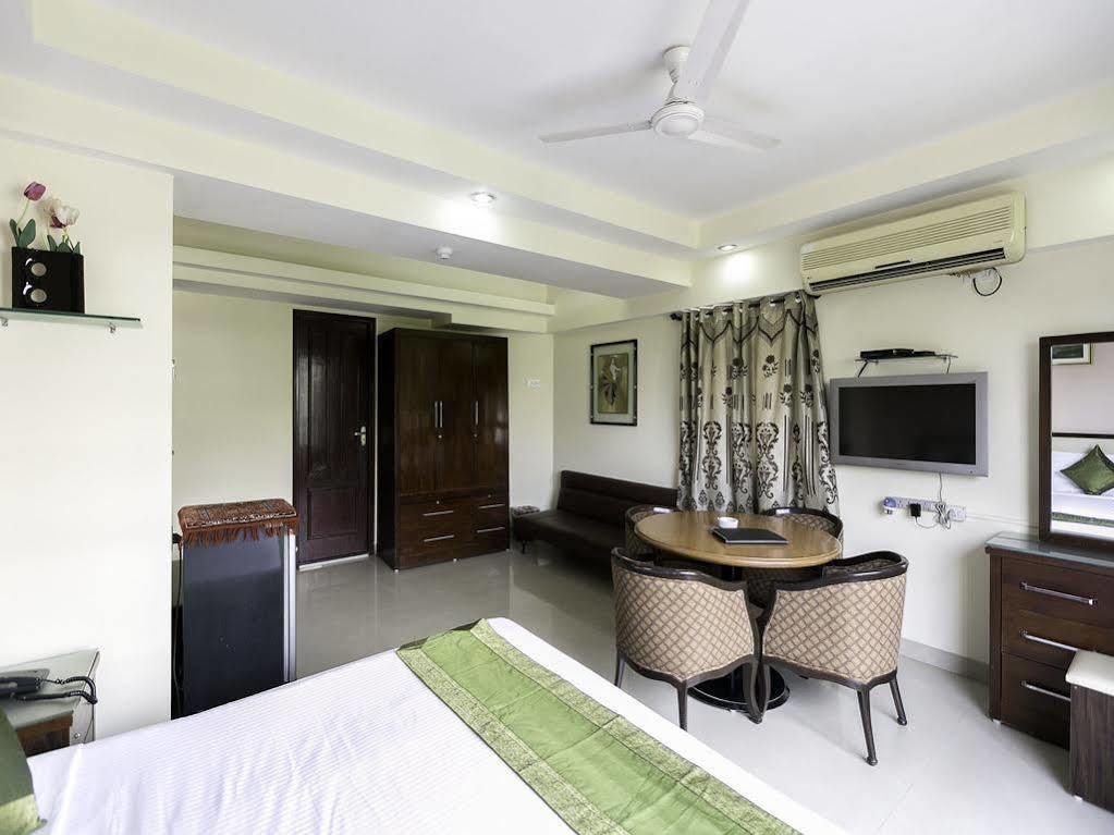 Treebo Trend New Castle Hotel มุมไบ ภายนอก รูปภาพ